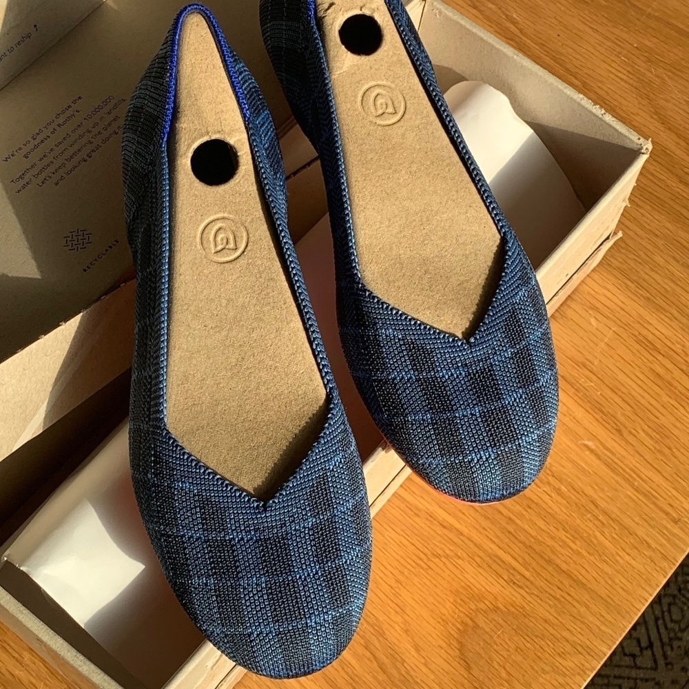 ROTHYS | GUC Indigo Gingham Blue Plaid Flats Coral Soles sz W 7.5